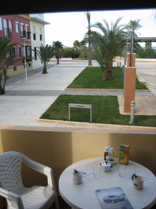 APARTAMENTO IDEAL EN 1 LINEA DE PLAYA DE DOS DORMITORIOS CON VIST (6) 